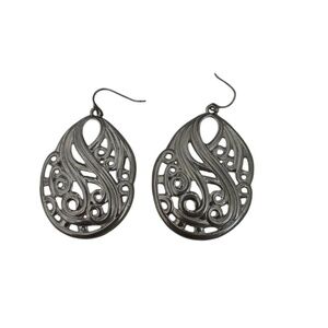 Vintage silver swirl earrings